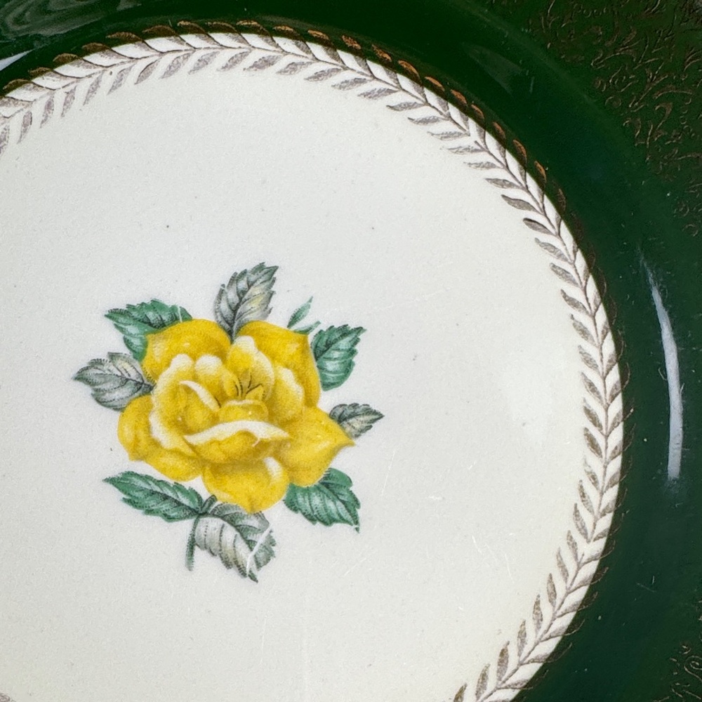 Homer Laughlin Green and Yellow Floral Bread or Salad Plates - Picture 3 of 8